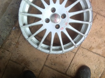 Varias llantas en 17  para psa