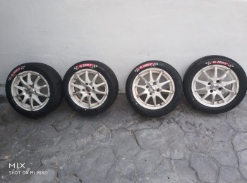 Vendo 2 juegos de llantas en 15 para psa