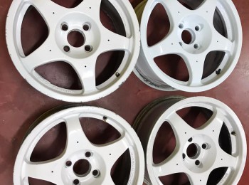 4 llantas en 17  oz racing de tecnomagnesio 