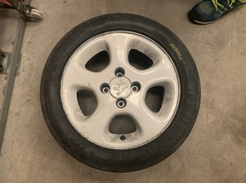 Llantas peugeot en 15,regalo neumáticos 