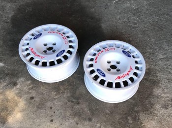 Vendo 2 llantas compomotive 18” ford 
