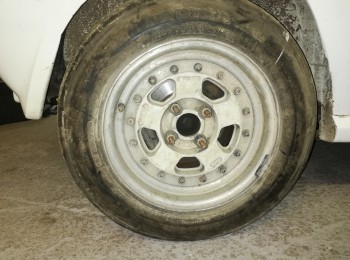 Vendo 1 llanta daytona en 13, 4x100