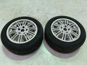 Dos(2) llantas 16  aluminio neumaticos de bmw e36.