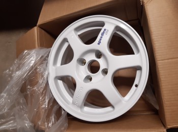 Se venden llantas speedline 15  psa