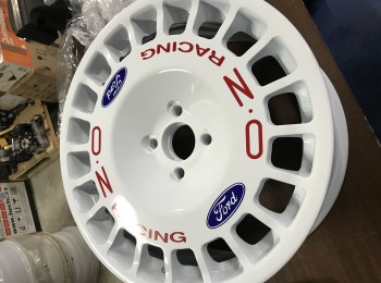 Vendo llantas ford motosport 17”/18”
