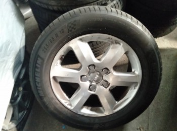 4 llantas originales q7 con neumáticos
