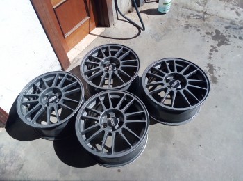 Vendo llantas mitsubishi evo ix