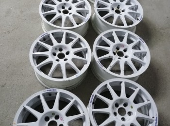 Se venden espidline corsé para renault en 17