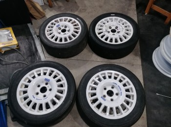 Se venden llantas copa suzuki