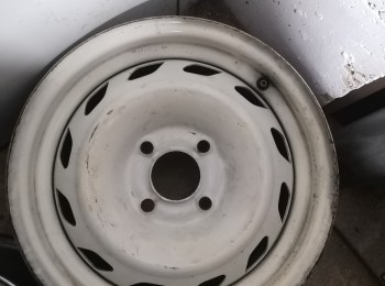 Vendo 4 llantas 106 rallye 