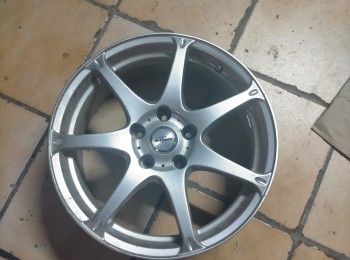 Vendo 4 llantas japo en 17 