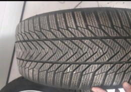 Llantas renault en 18 con neumáticos de nieve 