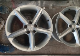 Llantas de 8x18 et 55  y reparto 5x100