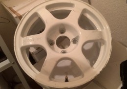 Se vende juego de llantas del desafio peugeot