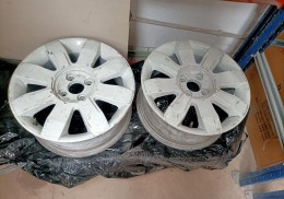 Vendo 2 llantas de renault clio sport en 16