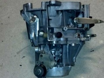 Se vende caja b4 para citroen o peugeot