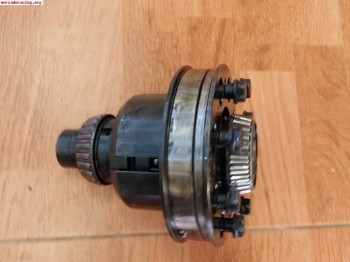 Autoblocante de láminas para caja ma