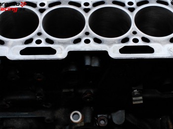 Vendo bloque con pistones con muesca 60.000km