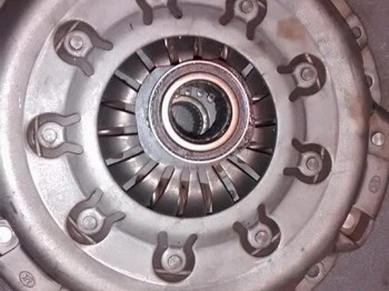 Kit de embrague orgánico luk clio sport 172 y 182