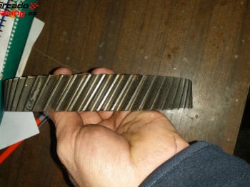 Se vende caja de cambios 6v a crabots para renault