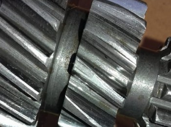 Caja ma con relación cerrada y grupo corto