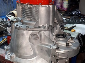 Caja be4r para motor tu 12x68....