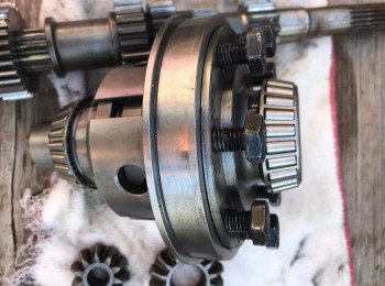 Caja ma crabots con autoblocante