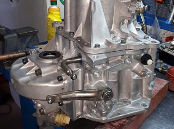 Caja be4r motor tu con 12x68....