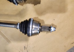 Palieres sadev para caja secuencial st75  . cup 