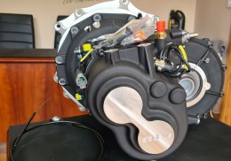 Sadev st82-14 gearbox with oil pump - new