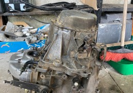 Se vende caja de cambios be con autoblocante, grupo corto y relación de 206 gti 