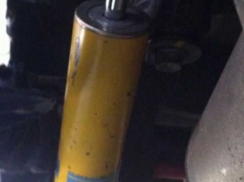 Vendo amortiguadores traseros bilstein psa con rótulas uniba