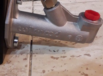 Freno de mano hidráulico  vertical wilwood 