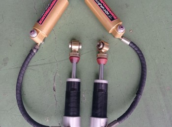 Se venden amortiguadores traseros proflex para peugeot 106