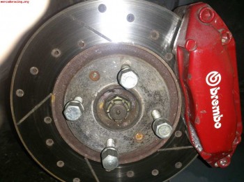 Brembo de 4 pistones