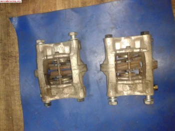 Pinzas traseras de dos pistones