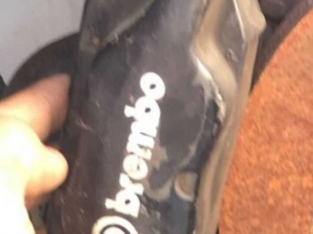 Vendo frenos brembo de 4 pistones