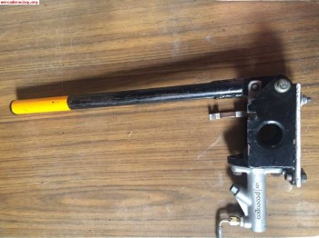 Freno mano vertical con bomba wilwood