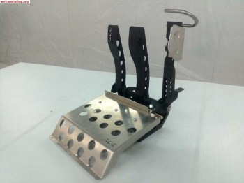 Vendo pedaleira competição - invertida