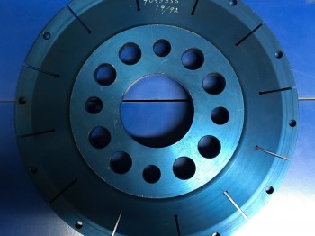 Vendo núcleos de freno delanteros originales 909 de sierra/e