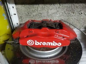 Kit brembo golf 5 6 leon a3...