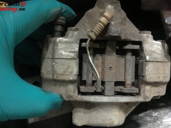 Pinzas de dos pistones