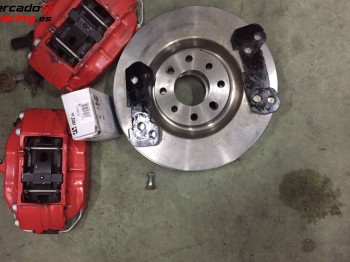 Pinzas brembo 4 pistones para bmw e30 4 tornillos.