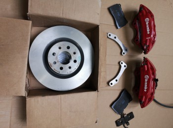 Frenos brembo y discos nuevos