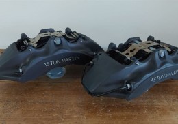 Aston martin carbon brake kit