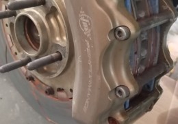 Pinzas delanteras peugeot rally4