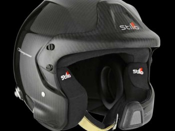Casco stilo carbóno
