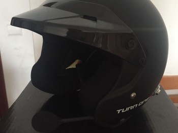 Casco prácticamente nuevo 