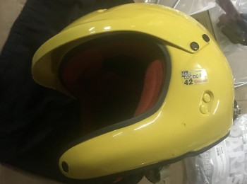 Casco stilo wrc amarillo