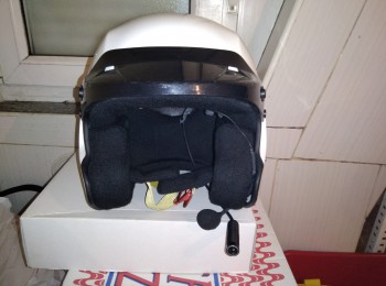 Casco turn one,interfonos stylo